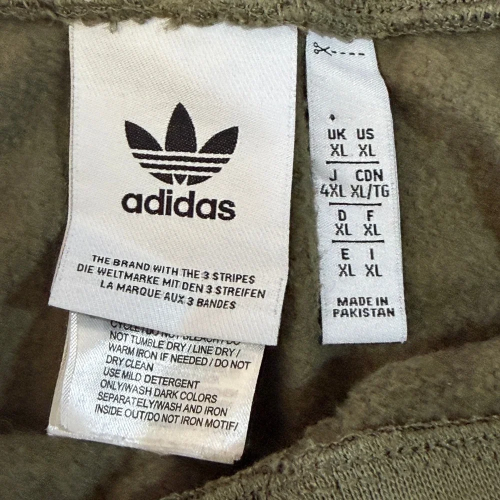 Adidas Originals Mens XL Olive Green 3-Stripe Fleece Sweat Shorts Trefoil Logo